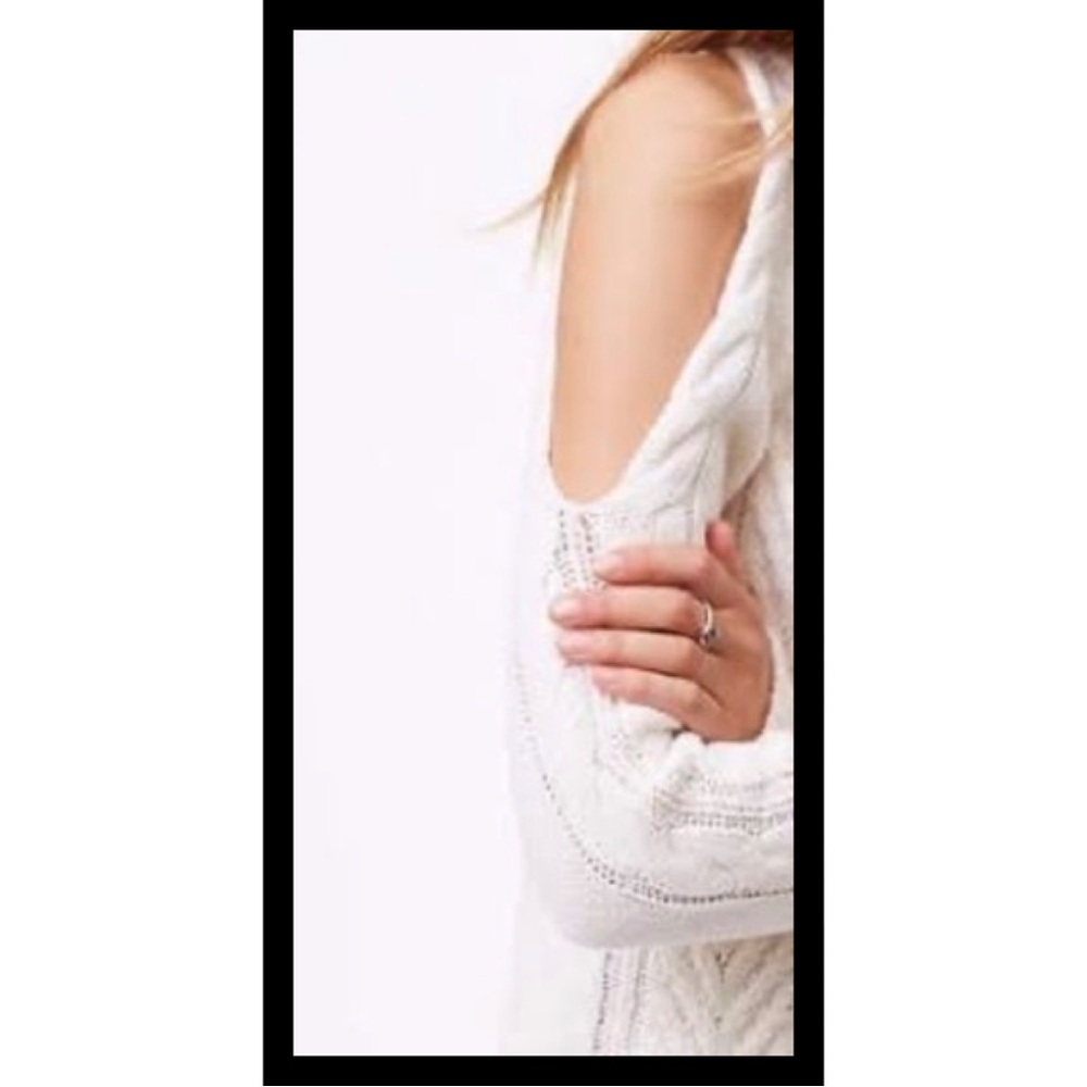 American Rag cold shoulder sweater - Picture 2 of 15